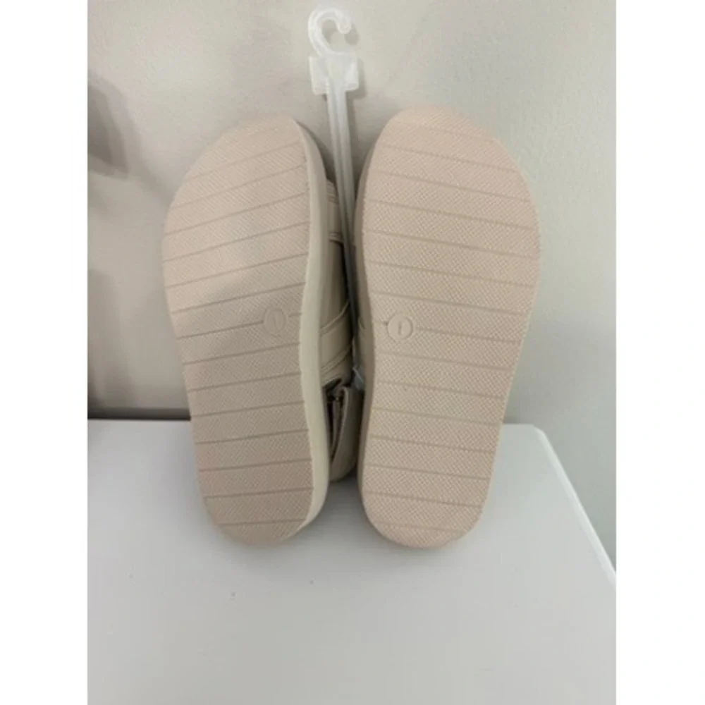 Art Class Platform Sandals Girls Size 1 Cream Gold Turnlock Strappy NEW NWT